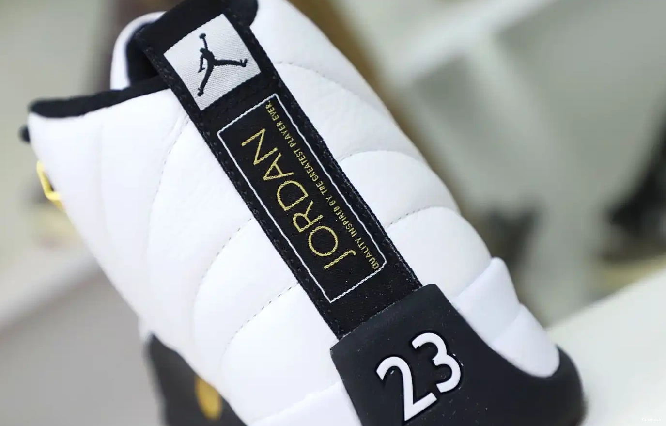 RETRO 12 'ROYALTY' JORDAN AIR 0530
